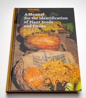A Manual for the Identification of Plant Seeds and Fruits (2021)